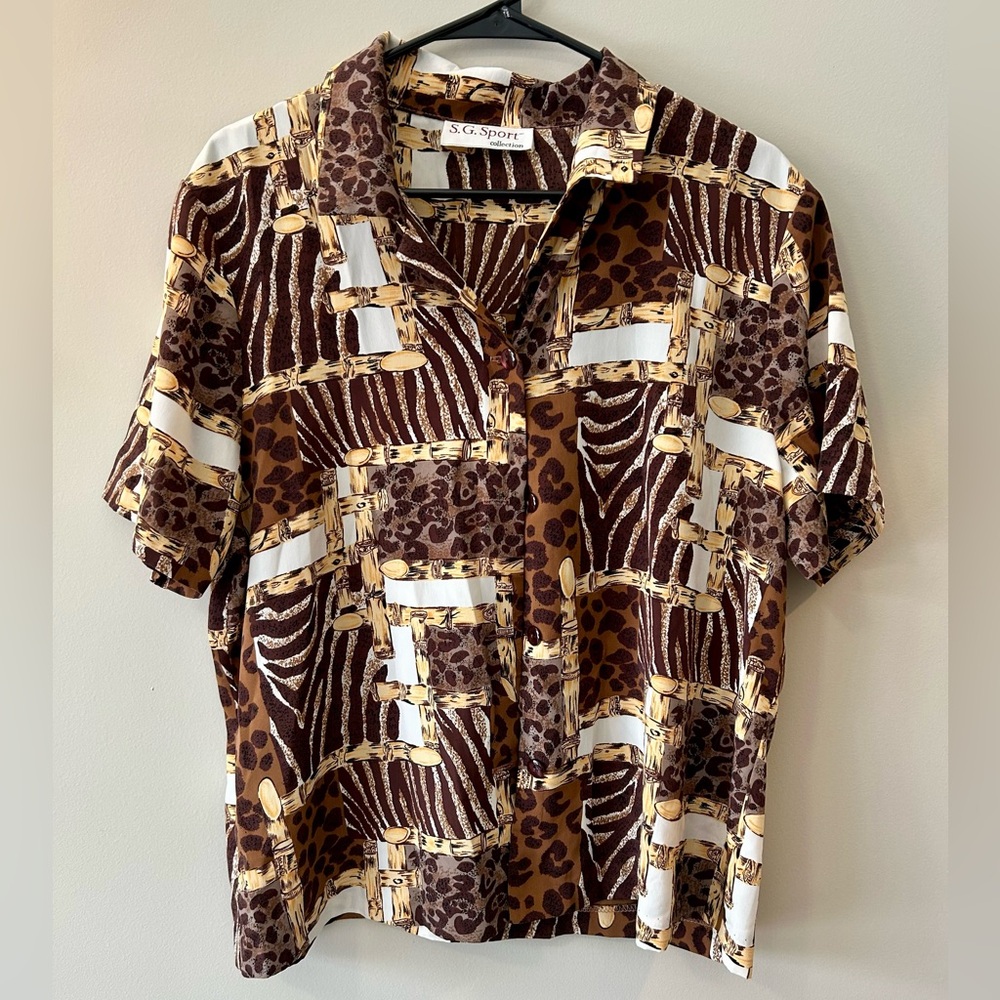 Last Chance Sale! Low Prices 💥 Vintage Short Sleeve Shirt